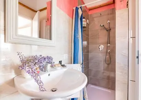 Insula -- Pensionat 3*