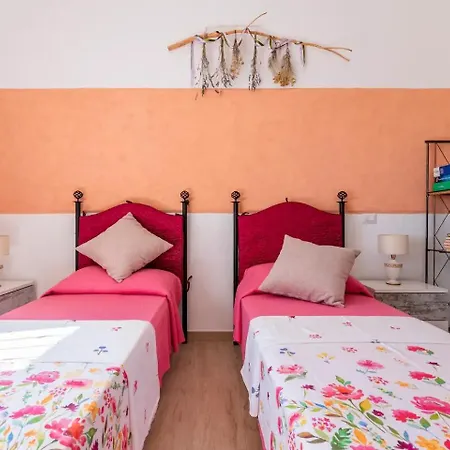 Insula -- بيت ضيافة Telti